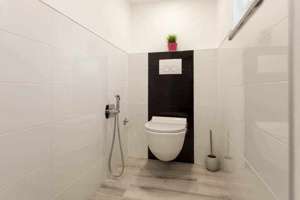 Apartman Luna Apartment พูลา ภายนอก รูปภาพ