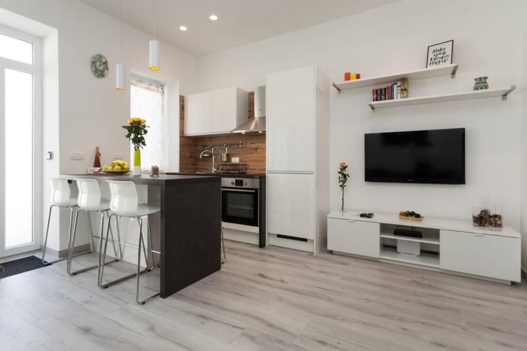 Apartman Luna Apartment พูลา ภายนอก รูปภาพ