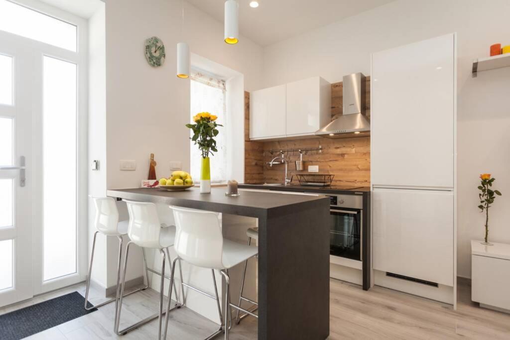 Apartman Luna Apartment พูลา ภายนอก รูปภาพ